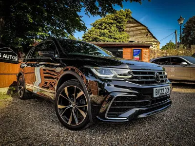 Used VW Tiguan R-line 150 HP (110 kW) 2022 Black SUV
