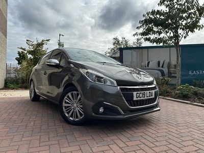 Grey Used 2019 Peugeot 208 Signature Sky Hatchback | £4,795