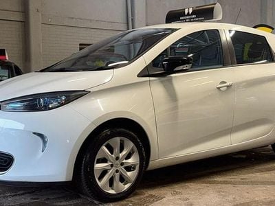 White Used 2015 Renault Zoe Dynamique Hatchback | £5,129