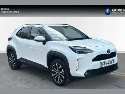 Used Toyota Yaris Cross Design 113 HP (83 kW) 2024 White SUV