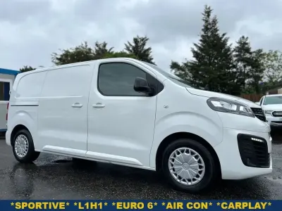 Used Vauxhall Vivaro Sportive 100 HP (73 kW) 2021 White MPV