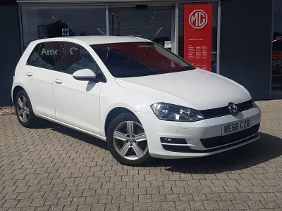 Used VW Golf VII Edition 110 HP (80 kW) 2016 White Hatchback