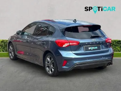 Used Ford Focus ST-Line 123 HP (90 kW) 2020 Blue Hatchback