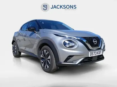 Używany Nissan Juke Acenta 2023 Srebrny SUV