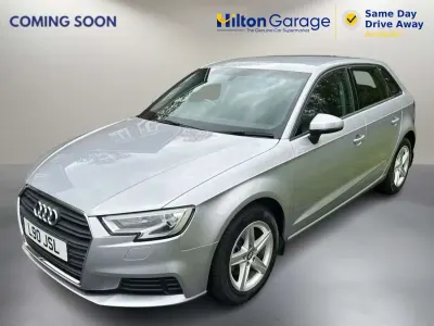 Usado Audi A3 Sportback Design 116 CV (85 kW) 2016 Plateado Utilitario
