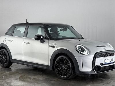 Used Mini Cooper S Exclusive 178 HP (130 kW) 2022 Hatchback
