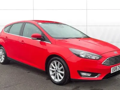 Używany Ford Focus Titanium 150 KM (110 kW) 2017 Czerwony Hatchback