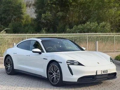 Used Porsche Taycan 419 kW (571 HP) 2020 White Sedan