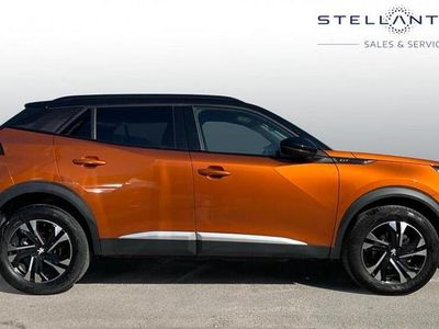 Używany Peugeot 2008 GT 129 KM (94 kW) 2023 Pomarańczowy SUV