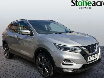 Used Nissan Qashqai Tekna 110 HP (80 kW) 2017 Silver SUV