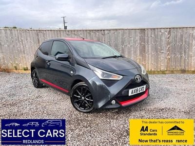 Used Toyota Aygo x-press 71 HP (52 kW) 2018 Grey Hatchback
