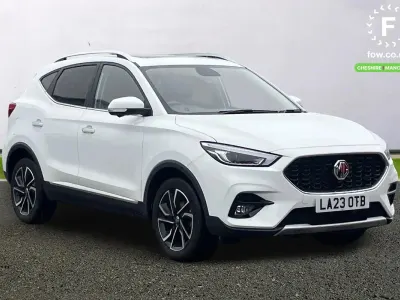 Używany MG ZS Exclusive 111 KM (81 kW) 2023 Biały SUV