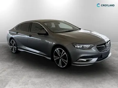Used Vauxhall Insignia SRi 165 HP (121 kW) 2019 Grey Hatchback