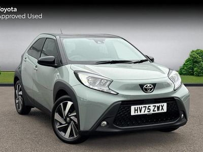 Used Toyota Aygo X 72 HP (52 kW) 2025 Tarragon bitone SUV