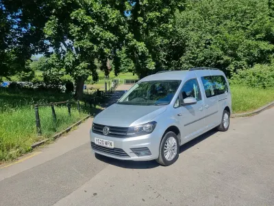 Begagnad VW Caddy Life 2020 Silver Minibuss