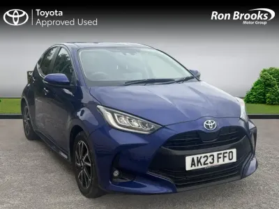 Used Toyota Yaris Design 2023 Blue Hatchback