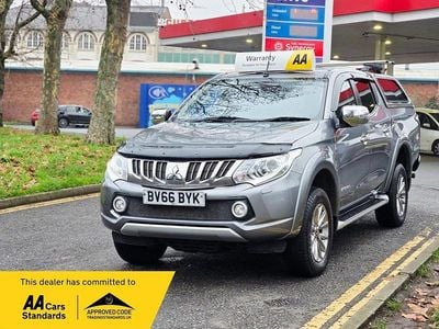 Grey Used 2016 Mitsubishi L200 Pickup | £11,999 (Fair price)