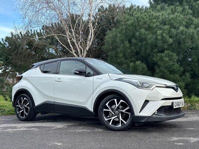 Used Toyota C-HR 122 HP (89 kW) 2017 White SUV
