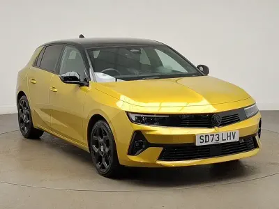 Used Vauxhall Astra 130 HP (95 kW) 2023 Yellow Hatchback