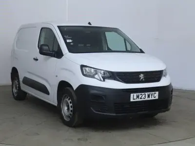 Used Peugeot Partner Premium 102 HP (75 kW) 2023 White MPV