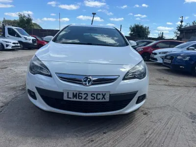 Used Vauxhall Astra GTC SRi 2013 White Coupe