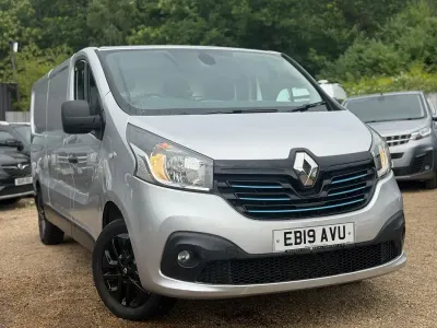 Used Renault Trafic 2019 Silver MPV