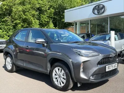Used Toyota Yaris Cross 113 HP (83 kW) 2025 Grey SUV