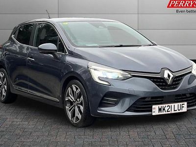 Used Renault Clio V Version S 90 HP (66 kW) 2022 Hatchback