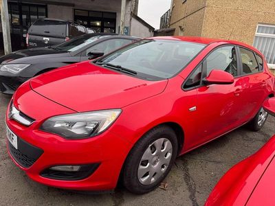 Red Used 2013 Vauxhall Astra S Hatchback | £2,600 (Fair price)