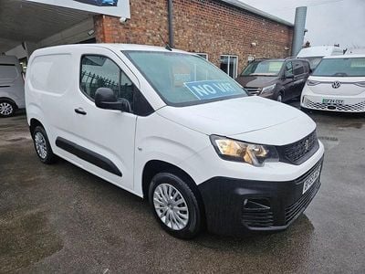 Used Peugeot Partner 2019 White MPV