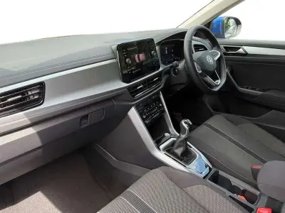Used VW T-Roc Match 150 HP (110 kW) 2025 Blue SUV