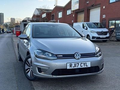 Used VW e-Golf 85 kW (116 HP) 2017 Silver Hatchback