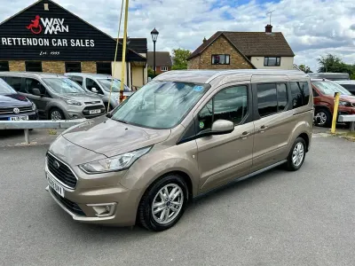 Used Ford Grand Tourneo Connect Titanium 120 HP (88 kW) 2019 Silver MPV