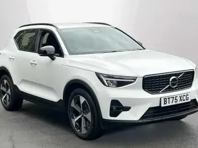 Usado Volvo XC40 Plus 194 HP (142 kW) 2026 SUV
