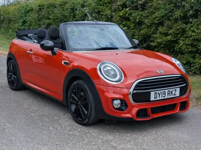 Używany Mini Cooper Cabriolet Sport 2019 Pomarańczowy Kabriolet