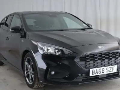 Usado Ford Focus ST-Line 125 HP (91 kW) 2019 Preto Citadino