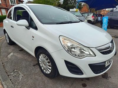 Used Vauxhall Corsa S 65 HP (47 kW) 2012 White Hatchback