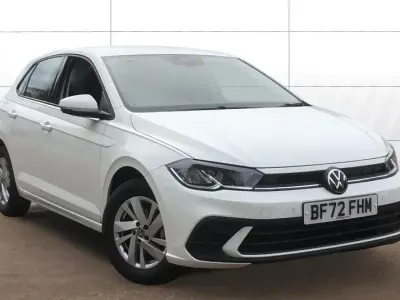 Begagnad VW Polo Life 95 HK (69 kW) 2022 Vit Halvkombi