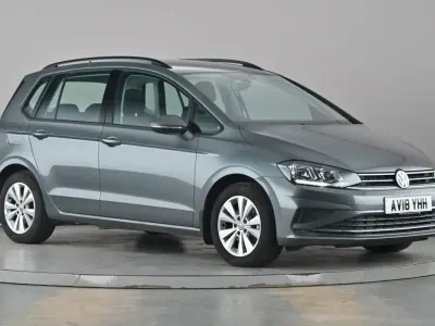 Used VW Golf Sportsvan SE 130 HP (95 kW) 2018 Grey MPV