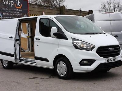 Used Ford Transit Custom Limited 105 HP (77 kW) 2022 White Van