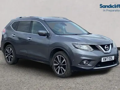 Usado Nissan X-Trail Tekna 130 CV (95 kW) 2015 Gris SUV