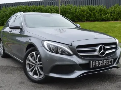 Begagnad Mercedes C350e 2018 Grå Kombi