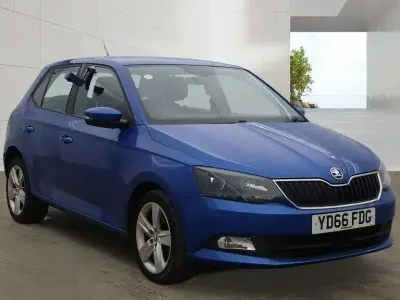 Usado Skoda Fabia SE L 2016 Azul Citadino
