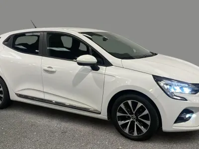 Used Renault Clio V Iconic 100 HP (73 kW) 2020 White Hatchback