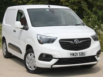Used Vauxhall Combo Sportive 100 HP (73 kW) 2021 White MPV