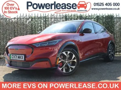 Begagnad Ford Mustang Extended Range 351 HK (258 kW) 2021 Röd SUV