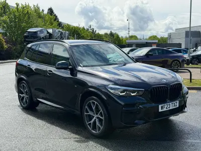 Käytetty BMW X5 M Sport 2023 Musta Katumaasturi
