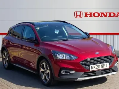 Second-hand Ford Focus Active 125 CP (91 kW) 2020 Roșu Hatchback