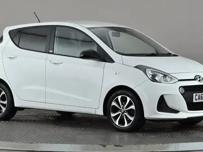 Used Hyundai i10 67 HP (49 kW) 2020 White Hatchback