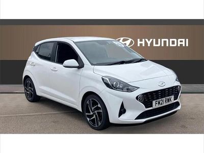 Used Hyundai i10 Premium 67 HP (49 kW) 2021 White Hatchback